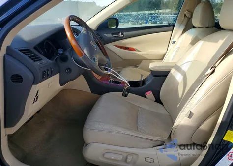 2011 Lexus Es 350 z USA, uszkodzony, nr VIN JTHBK1EG4B2458726